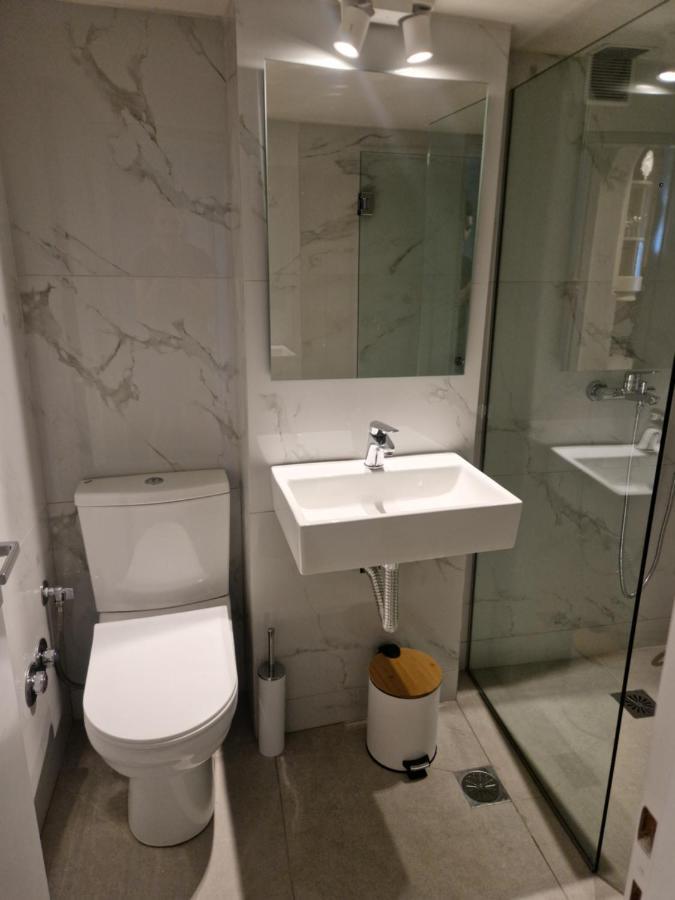 Apartment Empyreal Blue Chora